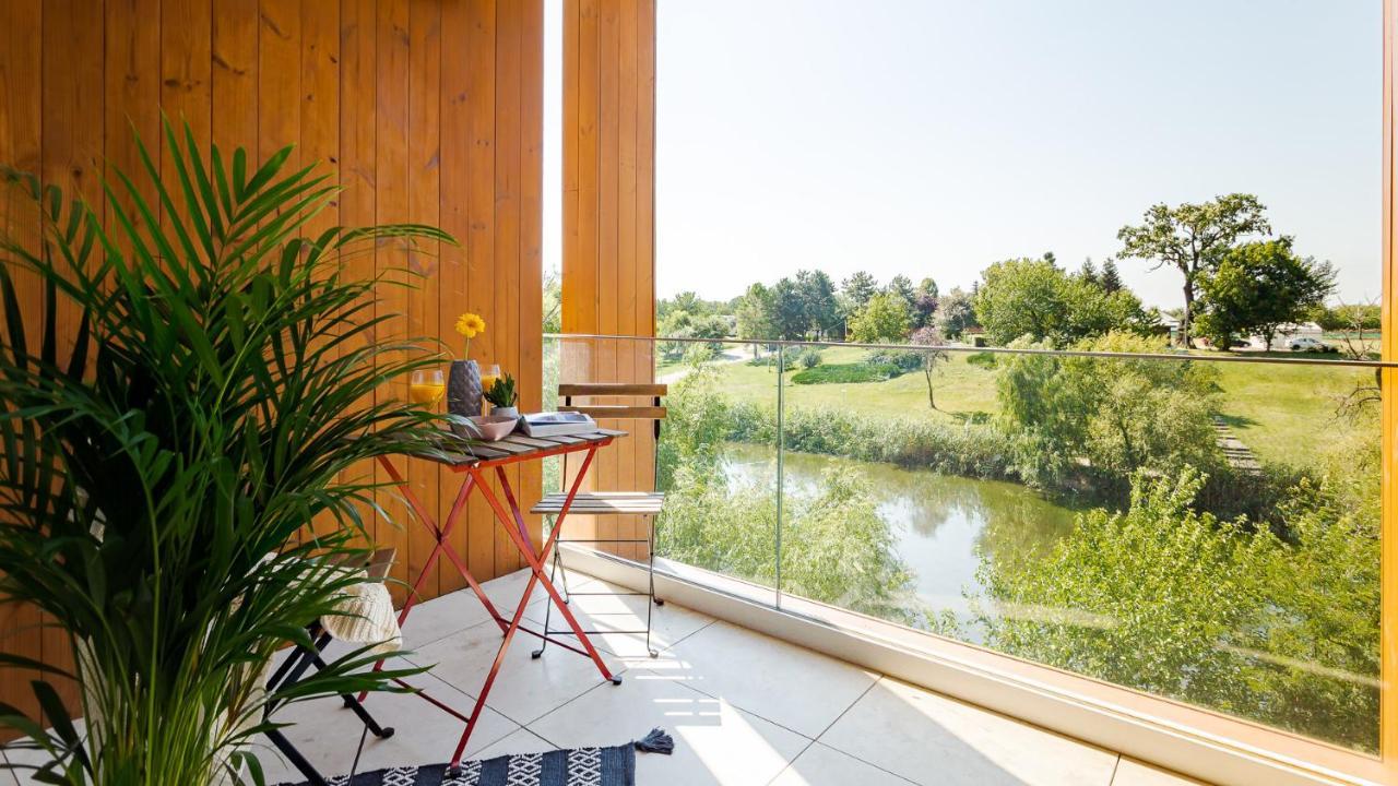 Il Lago - Azur - Cozy Luxurious Smart Home By The Lake Voluntari Exterior photo